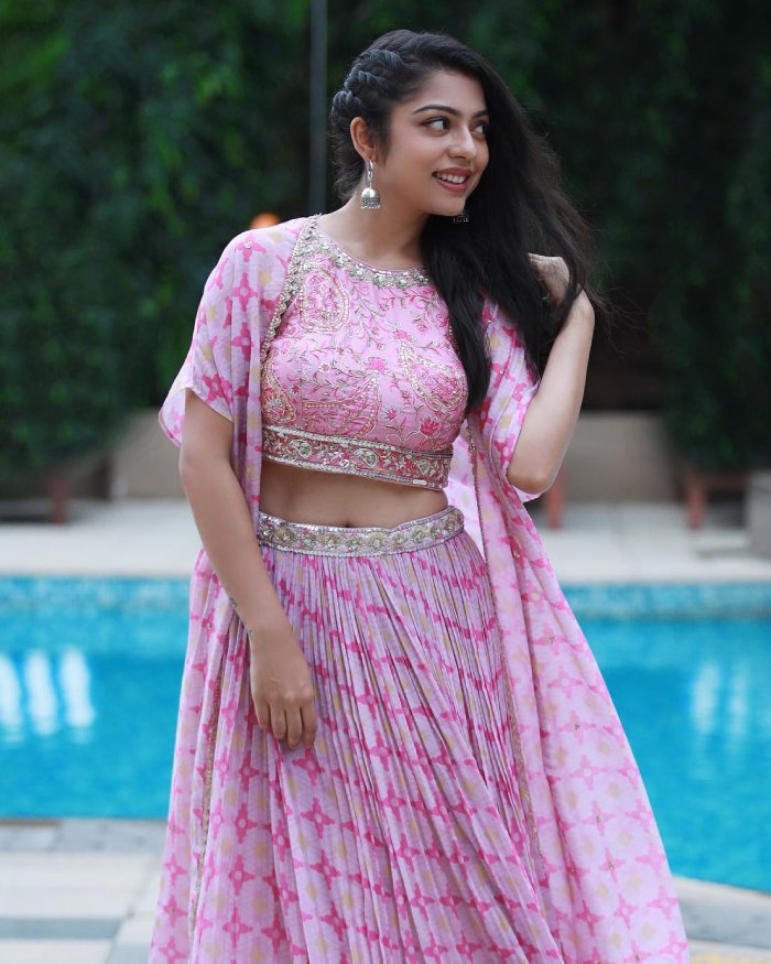 varsha bollamma 8